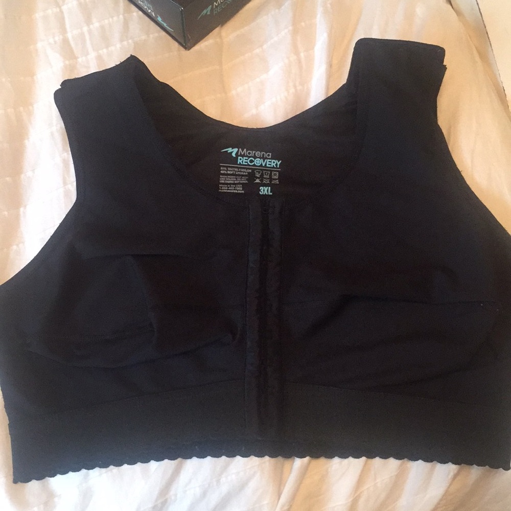 Female vest ( sports bra/ compression)